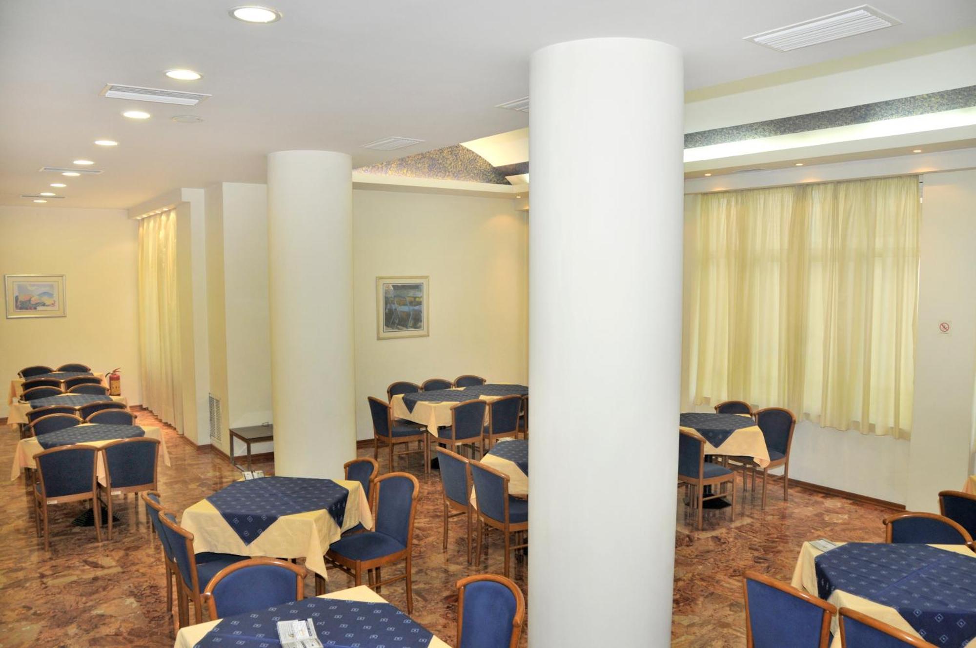 Hotel Elena Lamia Ngoại thất bức ảnh