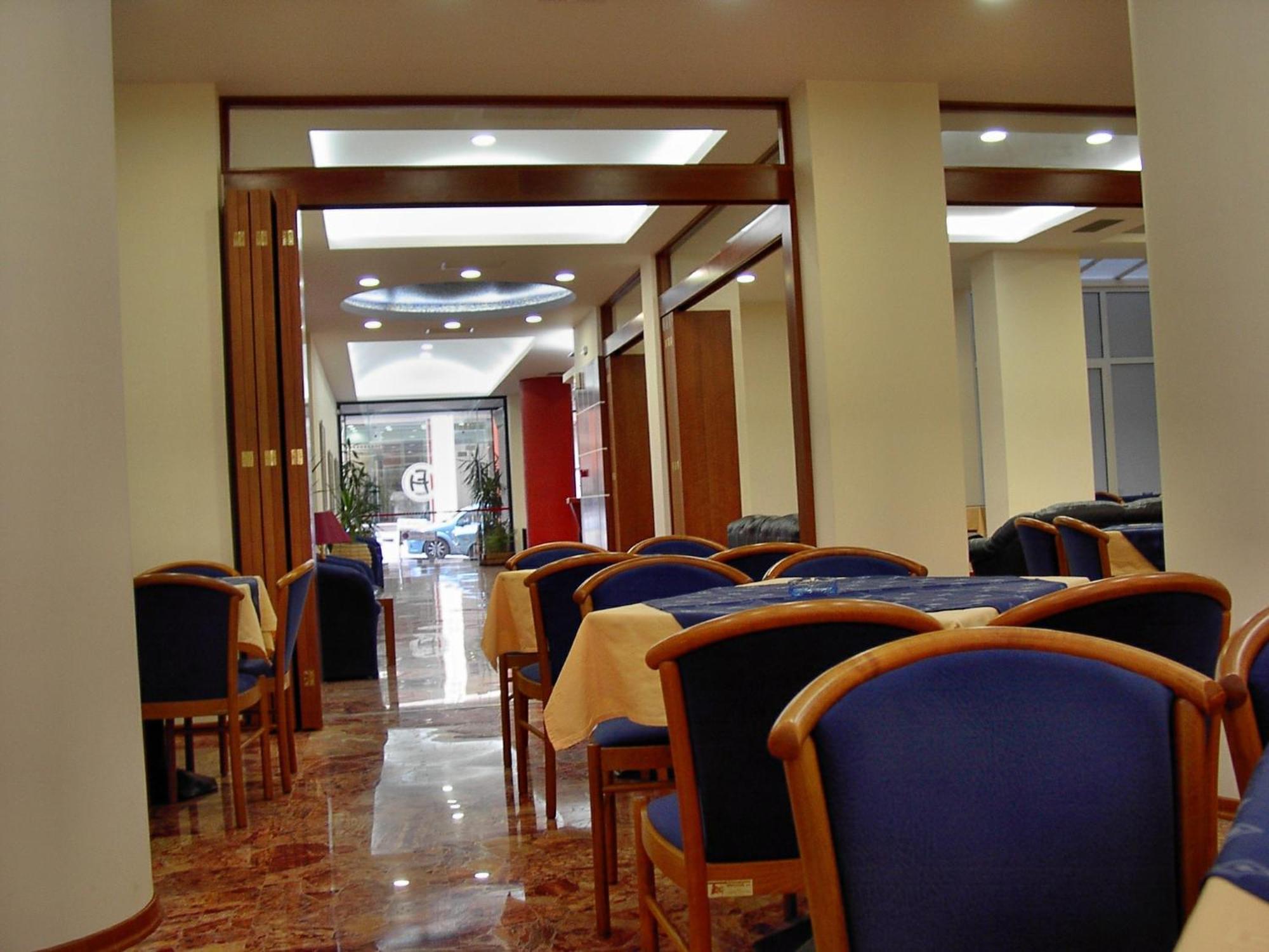 Hotel Elena Lamia Ngoại thất bức ảnh